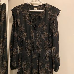 Aritzia Wilfred size L floral print black dress